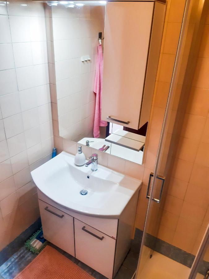 Apartmani Jutro 诺瓦利娅 外观 照片